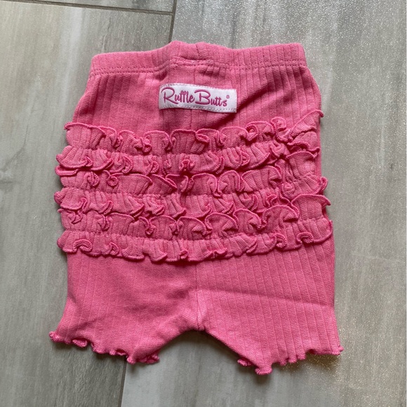 NWT RuffleButts Rose Pink Snuggly Ruffles Shorts Pajama Outfit Set, 0-3M - Picture 12 of 13